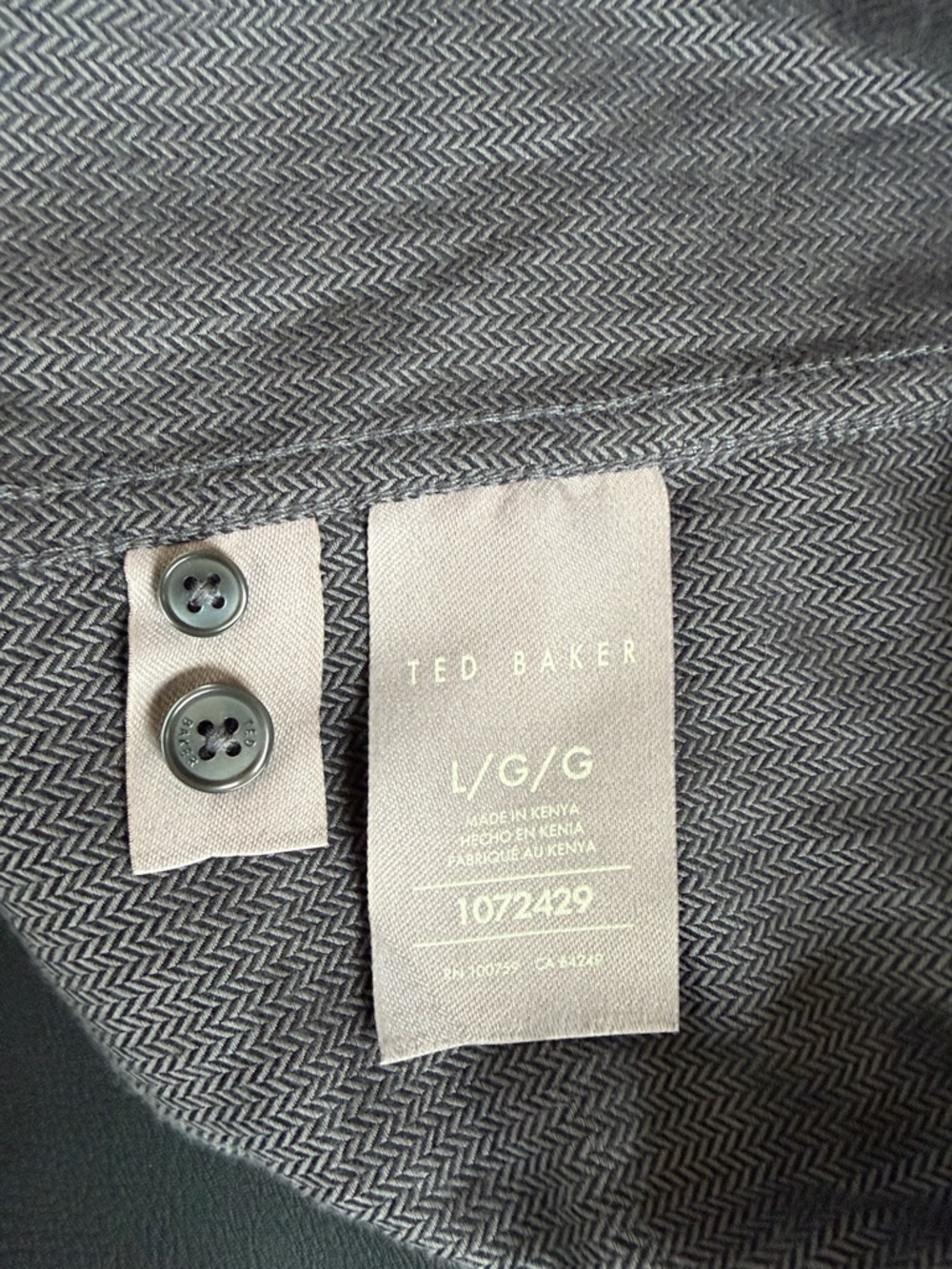 Ted Baker Gray Herringbone Button Up Shirt Geometric Print Trim Men’s Large - Picture 12 of 13